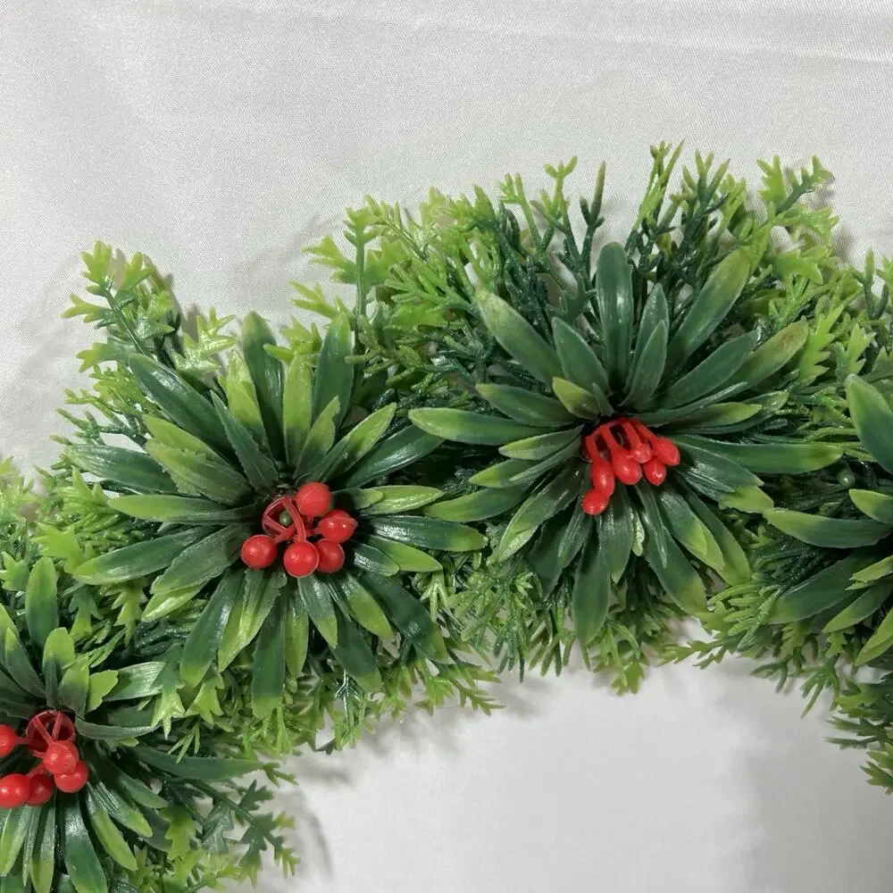 Vintage Christmas Wreath MCM Mid Century Holly Berries Holiday Plastic 15”